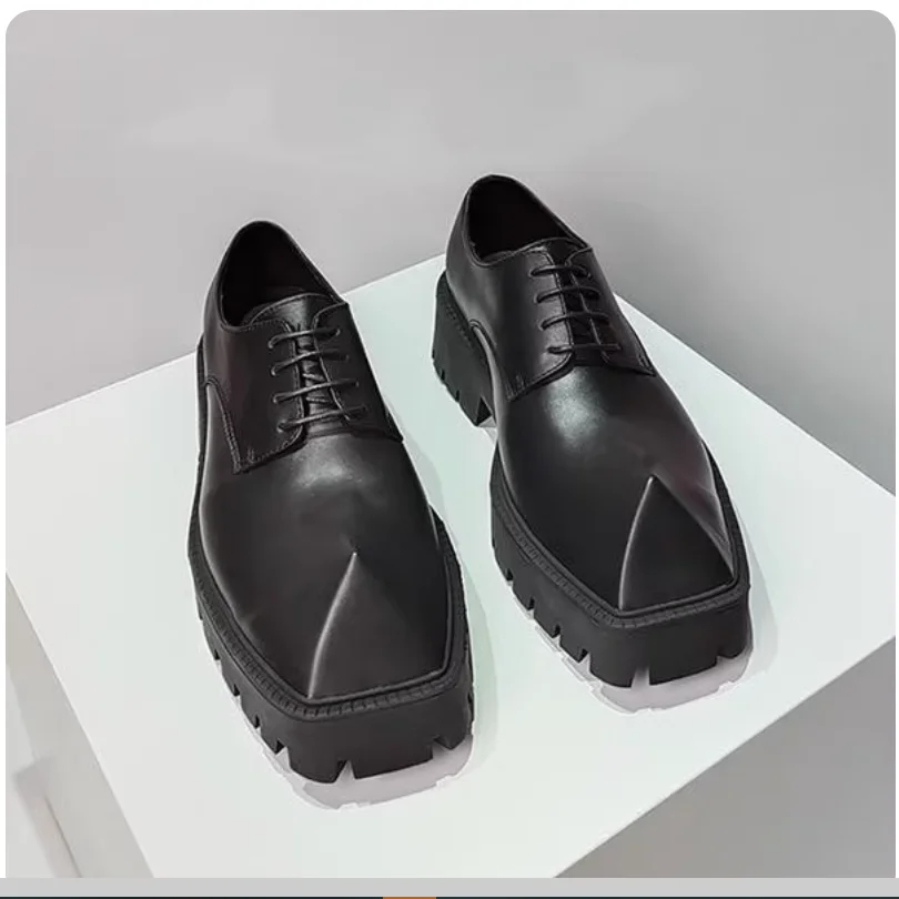 

Square headed leather shoes men's personalized trendy and cool thick soled rhinoceros horn derby shoes