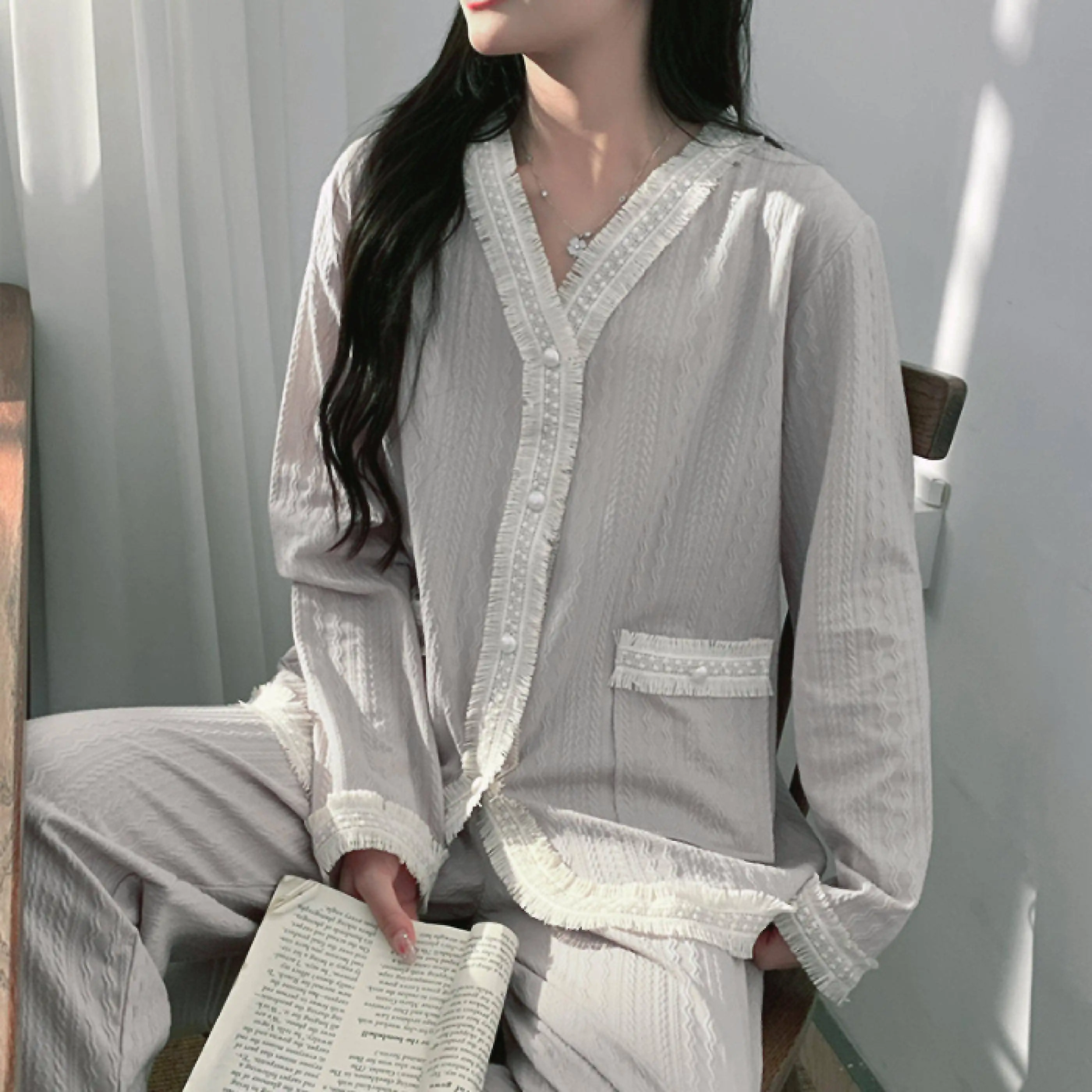 

Женский пижамный комплект из хлопка и шифона для летних вечеров, с кружевной отделкой, V-образным вырезом, без рукавов, шорты, разноцветный