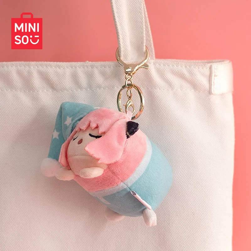 Miniso Spy×Family Series-Aniya Songsong จี้ชุดนักเรียน Nightcap ตุ๊กตาพวงกุญแจตุ๊กตากระเป๋าจี้รูปตกแต่ง