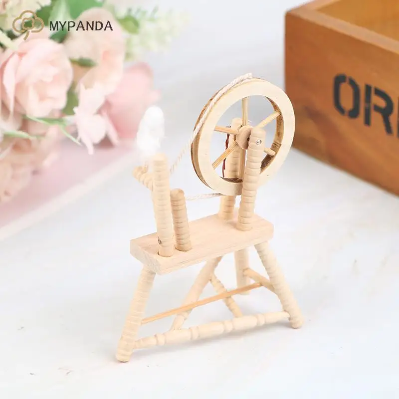 Rueda giratoria de madera en miniatura para casa de muñecas, accesorios de muebles para decoración de casa de muñecas, juguetes de regalo para niños, 1/12