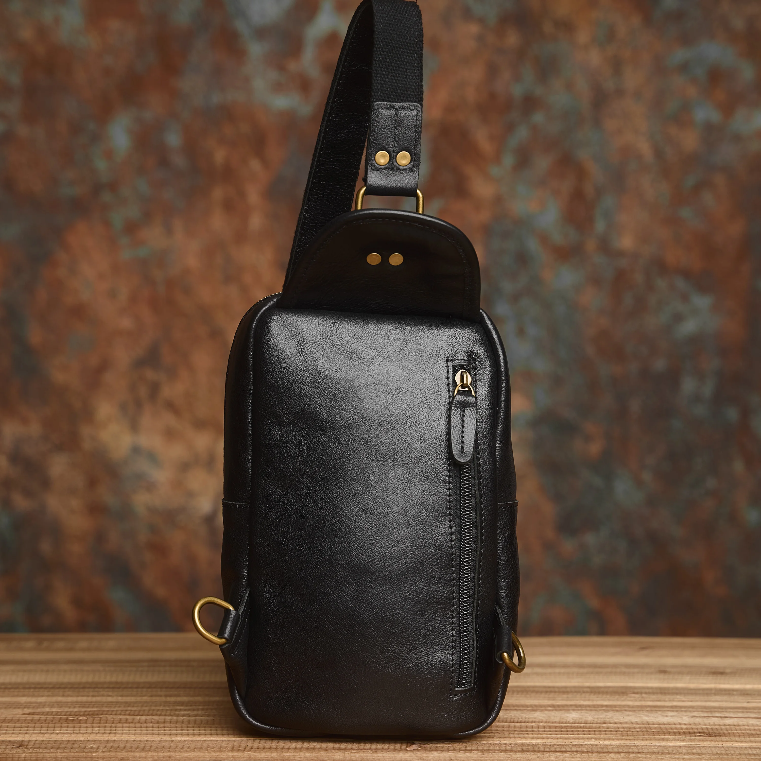 NASVA Echtleder Herren-Brusttasche Vintage Umhängetasche für Männer, Crossbody-Schultertasche Lässiger Kleiner Rucksack – Detail 13