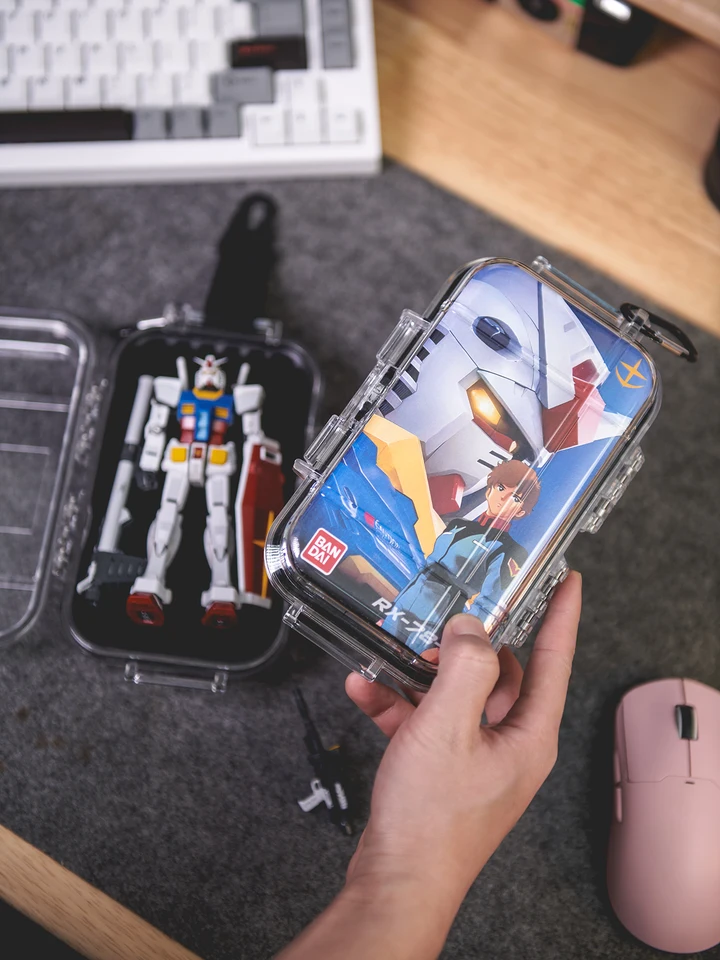 バンダイ RG44 ガンダムモデル収納ボックス ディスプレイケース 大人用