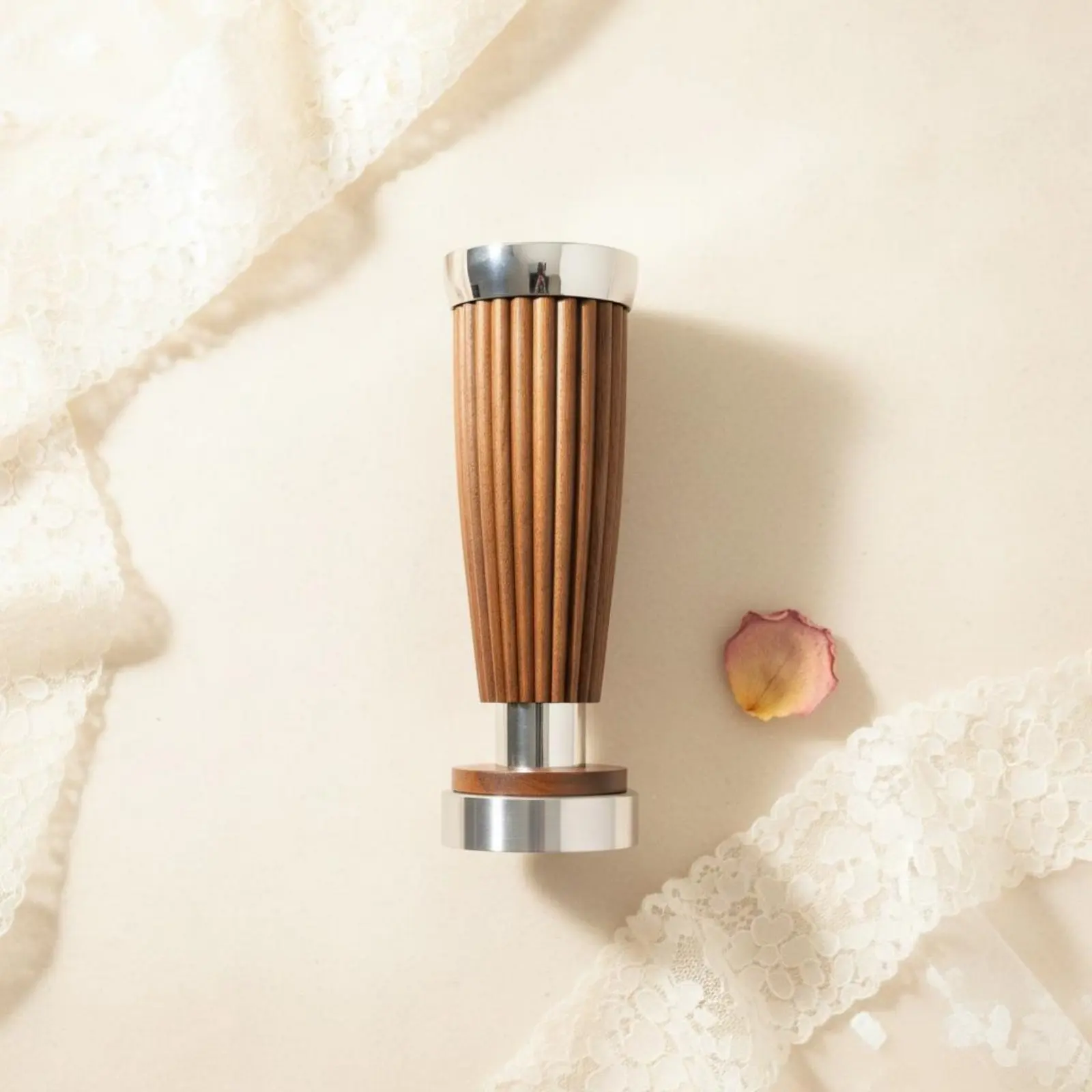 ensemble-de-3-bougeoirs-en-bois-de-noyer-et-acier-inoxydable-finition-polie