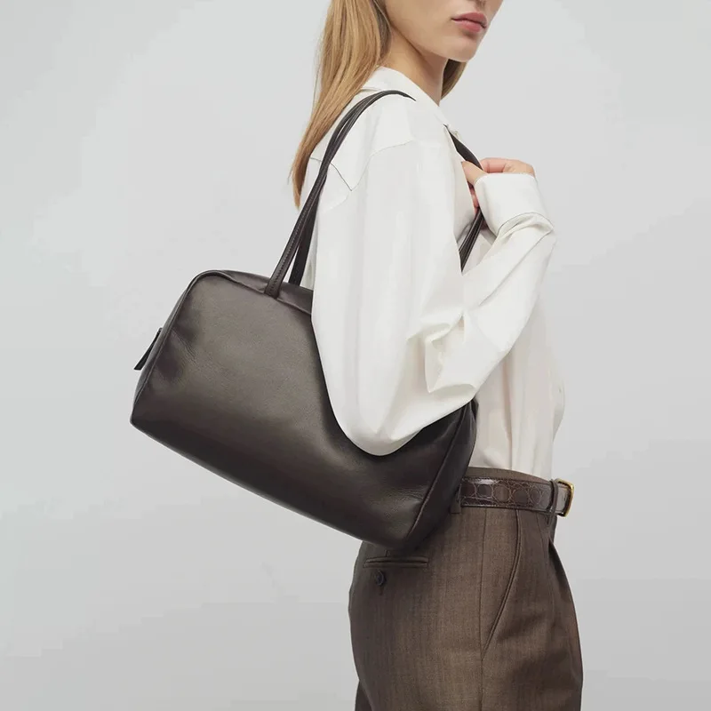 

Новая сумка-боулинг 2026 года из натуральной кожи премиум-класса, на одно плечо, для повседневного использования, маленькая, дизайнерская