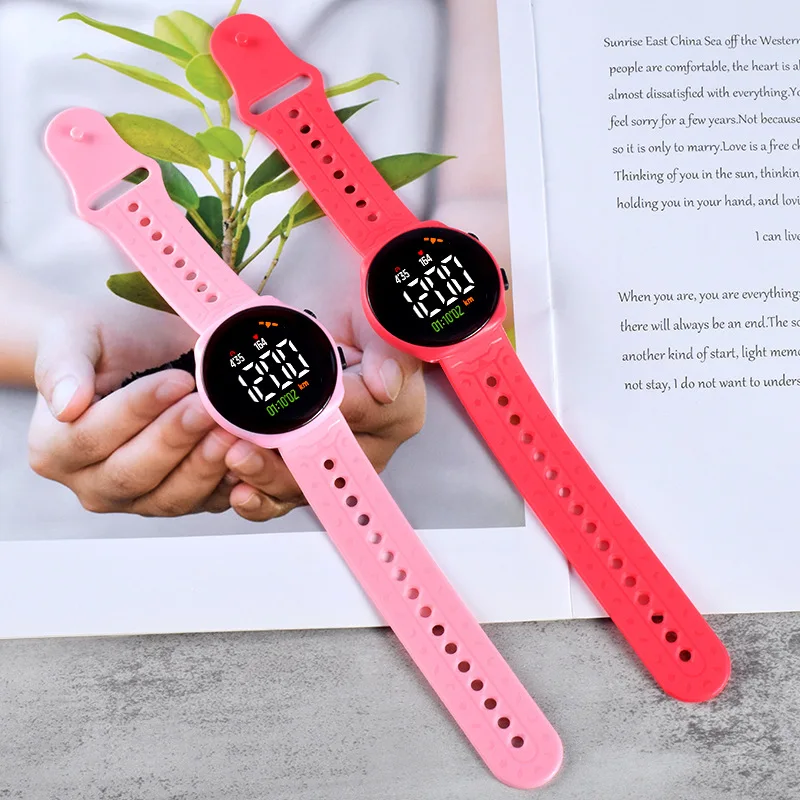 Reloj deportivo LED M13 para hombre y mujer, cronógrafo de pulsera electrónico, resistente al agua, para estudiantes y niños, novedad de 2022