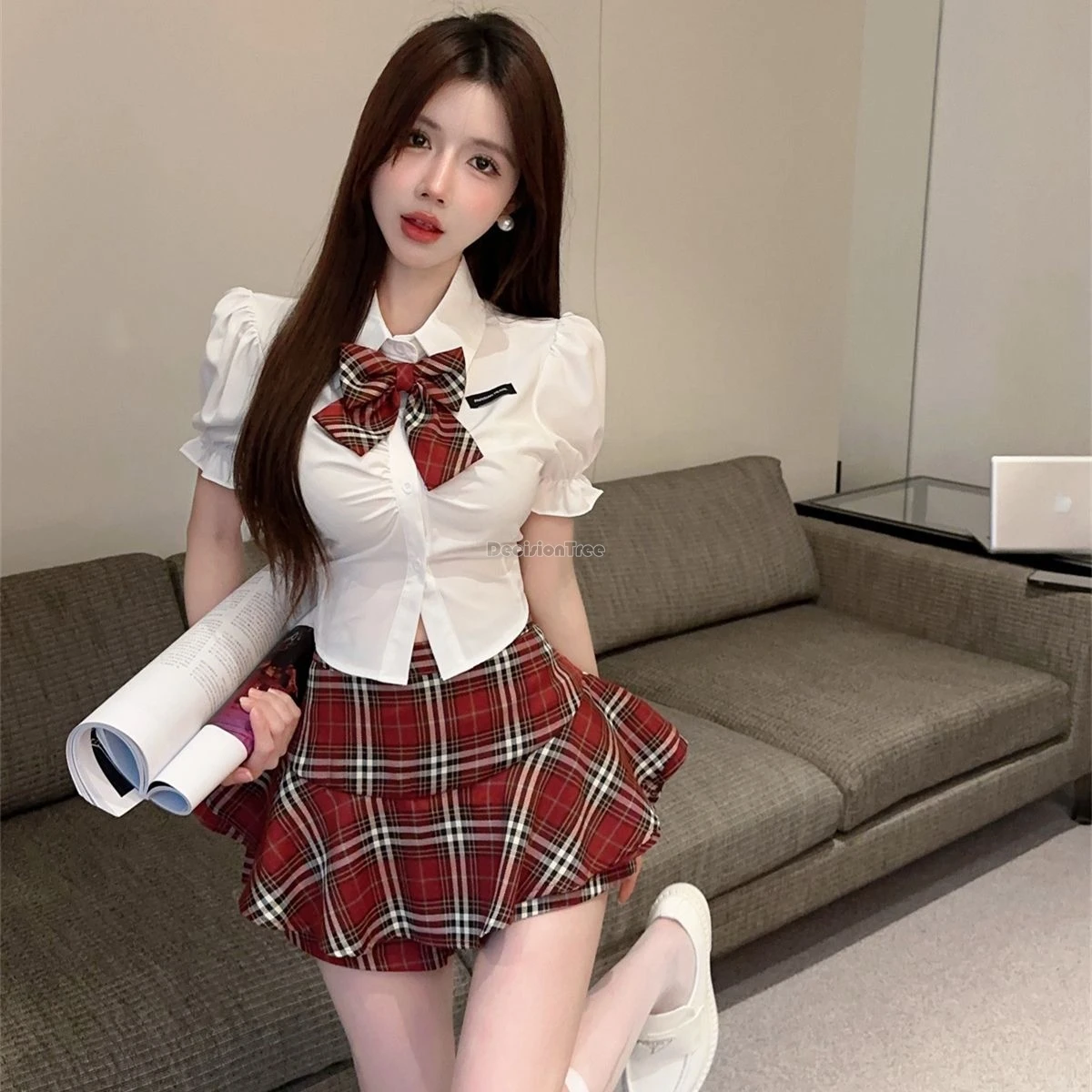 مجموعة أزياء الصيف المحسنة لعام 2025 وزي JK المثير على طراز المدرسة قميص منتفخ الأكمام منقوشة تنورة عالية الخصر مكونة من قطعتين طقم jk