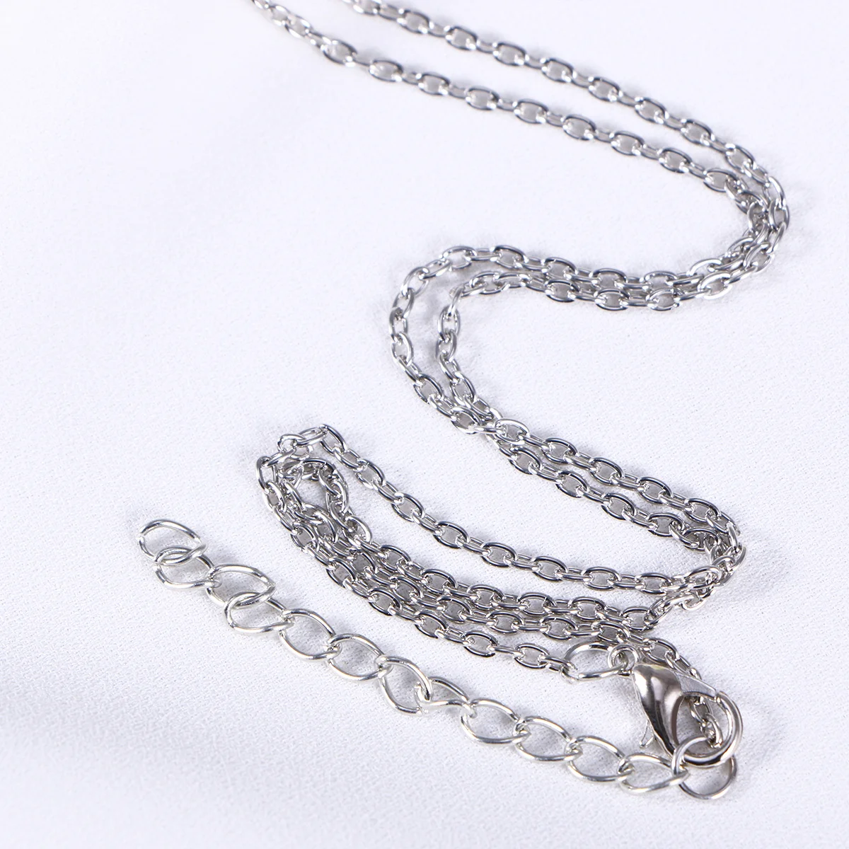 

Lovely Dog Pendant Necklace Heart Paw Shape Alloy Pet Jewelry for Special Events Holiday Gift Cat Necklace Pet's Jewelry