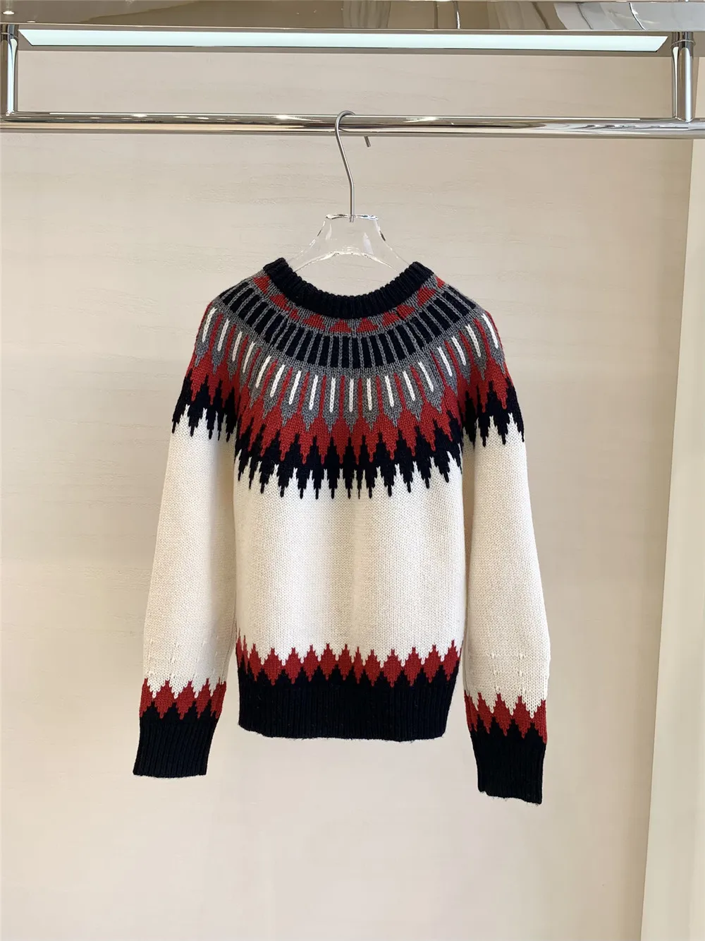 

25 Autumn/Winter New Women's High Quality Round Neck Retro Pattern Casual Versatile Pullover
