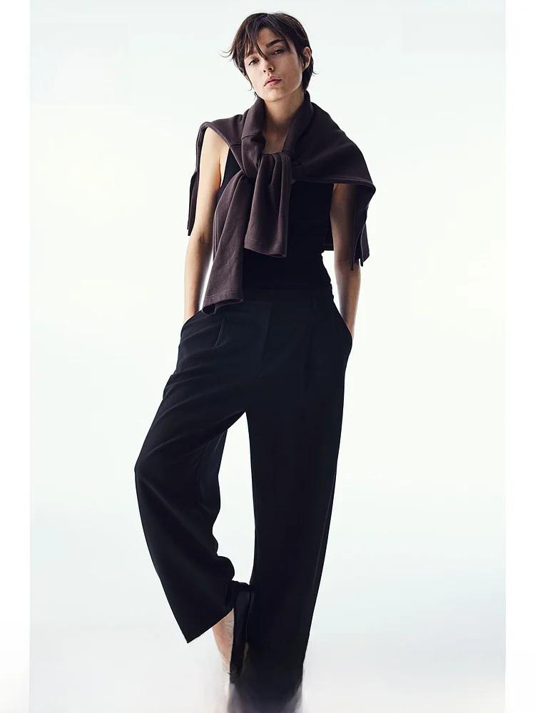 

Spring Women's Loose Fit Sweat Cloth Pants H&M l Waist Long Trousers Ladies Premium Denim Jeans Spring Collection