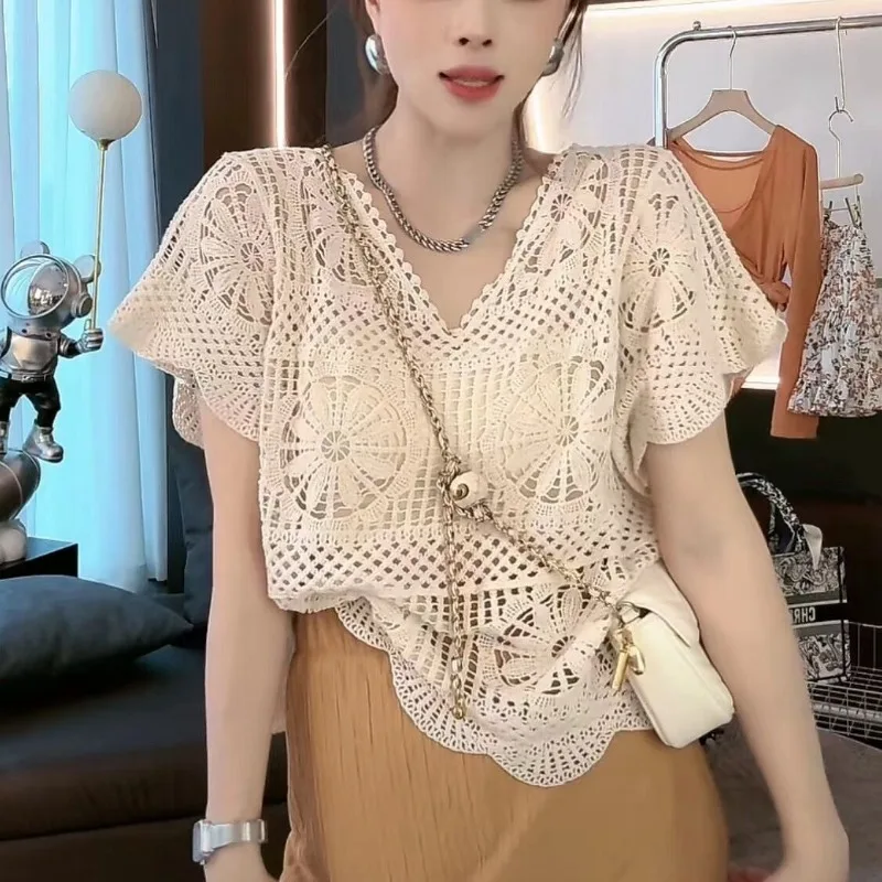 Summer new loose Korean version student crochet hollow cover up thin lace shirt paired with camisole jumpsuit