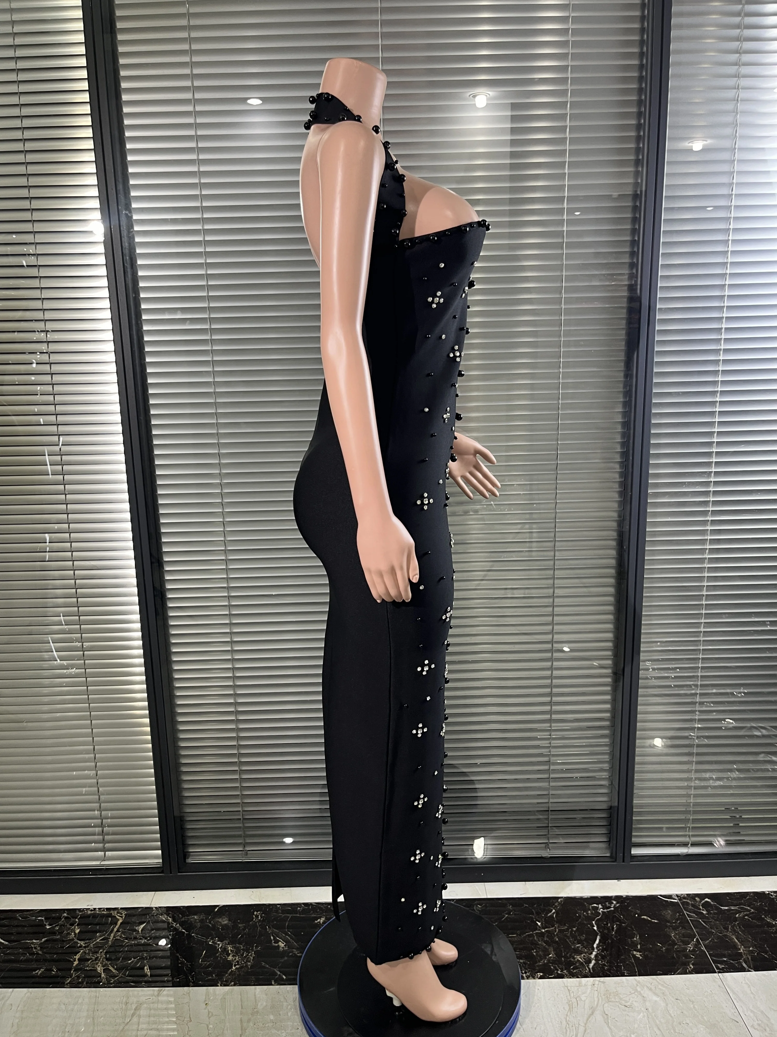 Elegant Refined Rhinestone Pearl Halter Backless Bodycon Bandage Long Dress Women Luxury Birthday Evening Gala Gowns