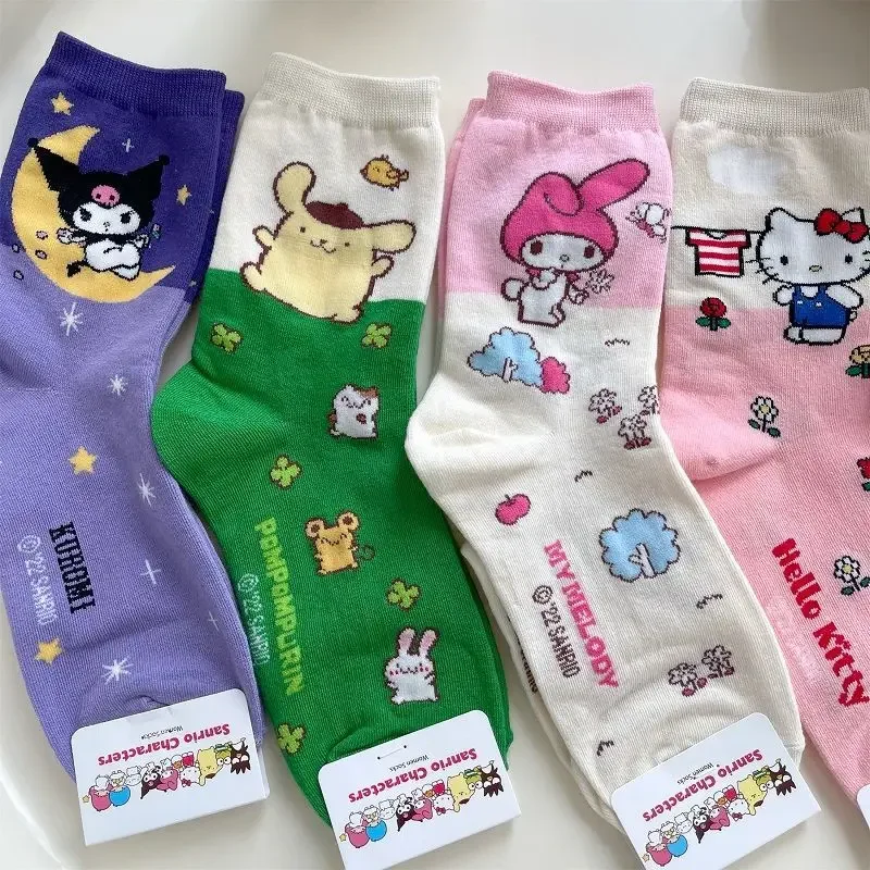 Sanrio Cinnamorollkuromi cute girl student fashion cartoon comfortable soft breathable skin-friendly warm cotton mid-calf socks