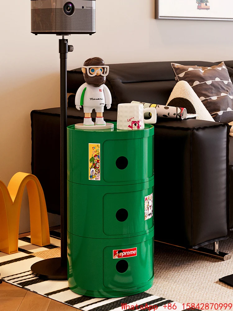 lato-divano-creativo-diversi-piccoli-contenitori-di-design