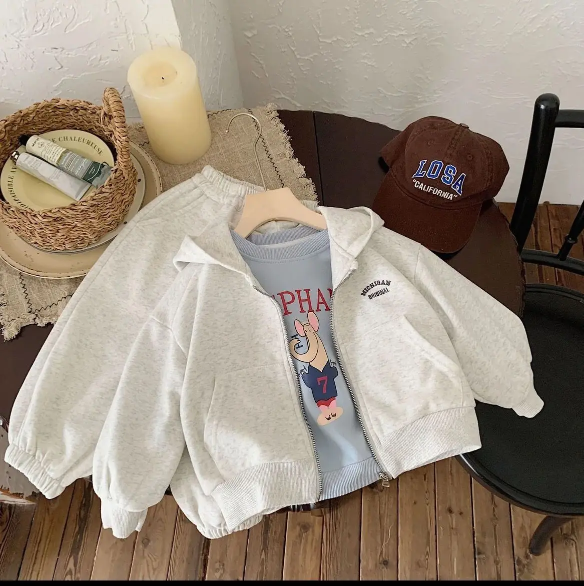 

Children's Composite Cotton Set 2026 Spring Autumn New Korean Girl Boys Letter Baby Casual Hooded Sports 2pcs Set