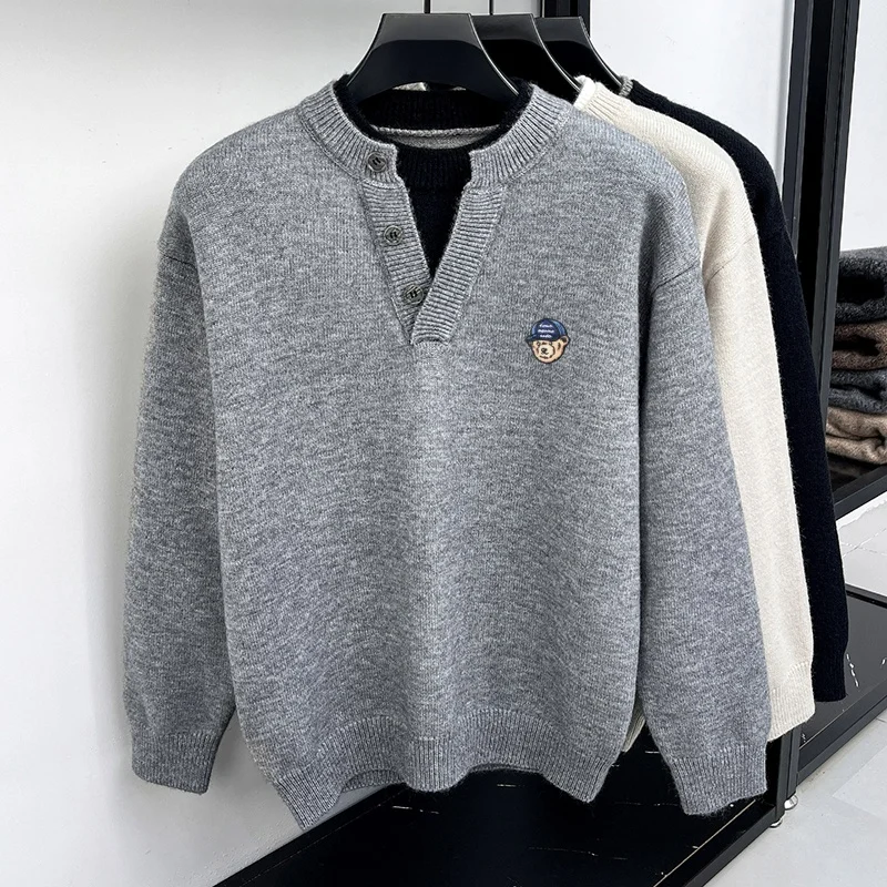 Koreanischer Freizeitpullover für Herren mit langen Ärmeln, Knopfleiste, Farbblockierung, zweiteiliger Optik, Stickerei, Strickware, modische Herrenbekleidung – Detail 14