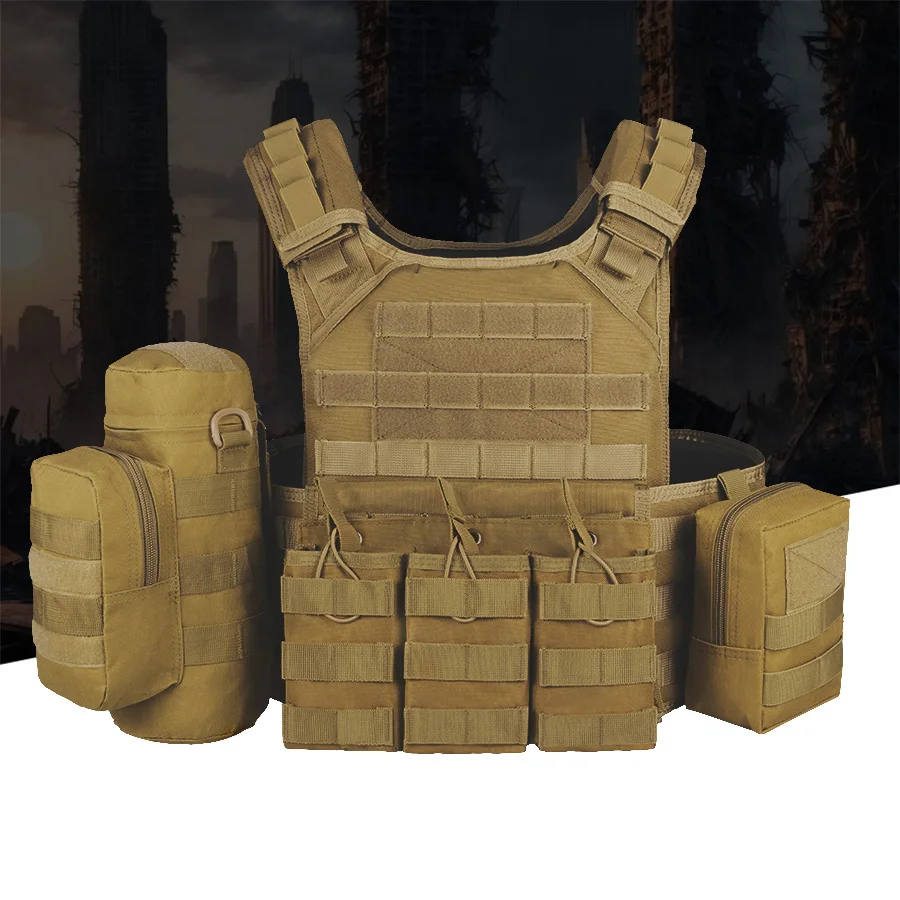 

Охотничий жилет с сумкой для бутылки с водой и тройной сумкой для снаряжения, из разрыва и износостойкого материала.