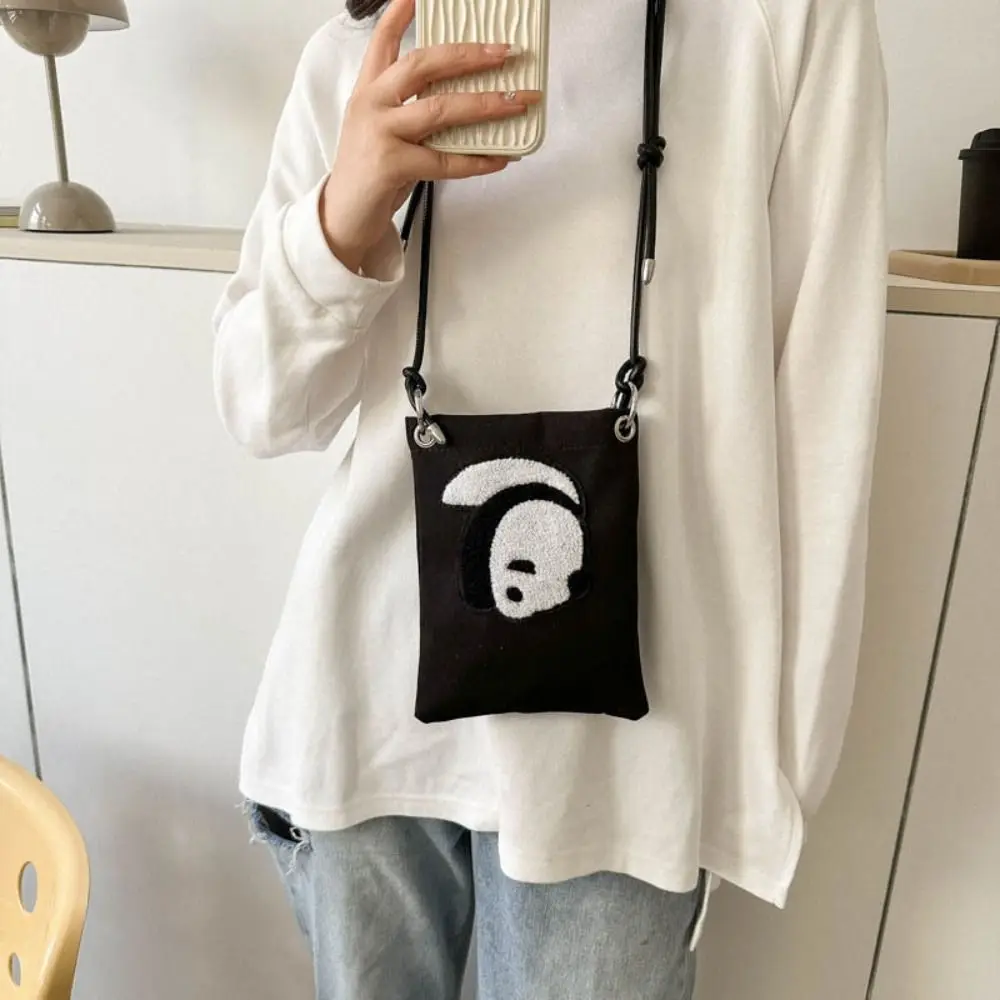 Bolso para teléfono con diseño de Panda de doble cara, bandolera de estilo coreano, bolso de muñeca 3D, monedero, diseño minoritario