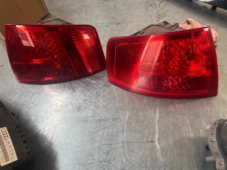 2cps Car Tail Light for Audi A8 D3 Rear Taillight Brake Driving Reversing Lamp Turn Signal - Image 4