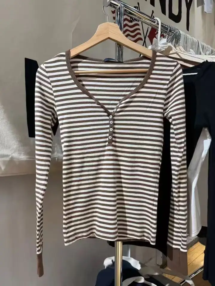 Vintage Gestreepte Slanke T-shirts Met Lange Mouwen Herfst Casual Ronde Hals Streetwear Katoen Tees Vrouwen Klassieke Harajuku Knop Tops Y2k