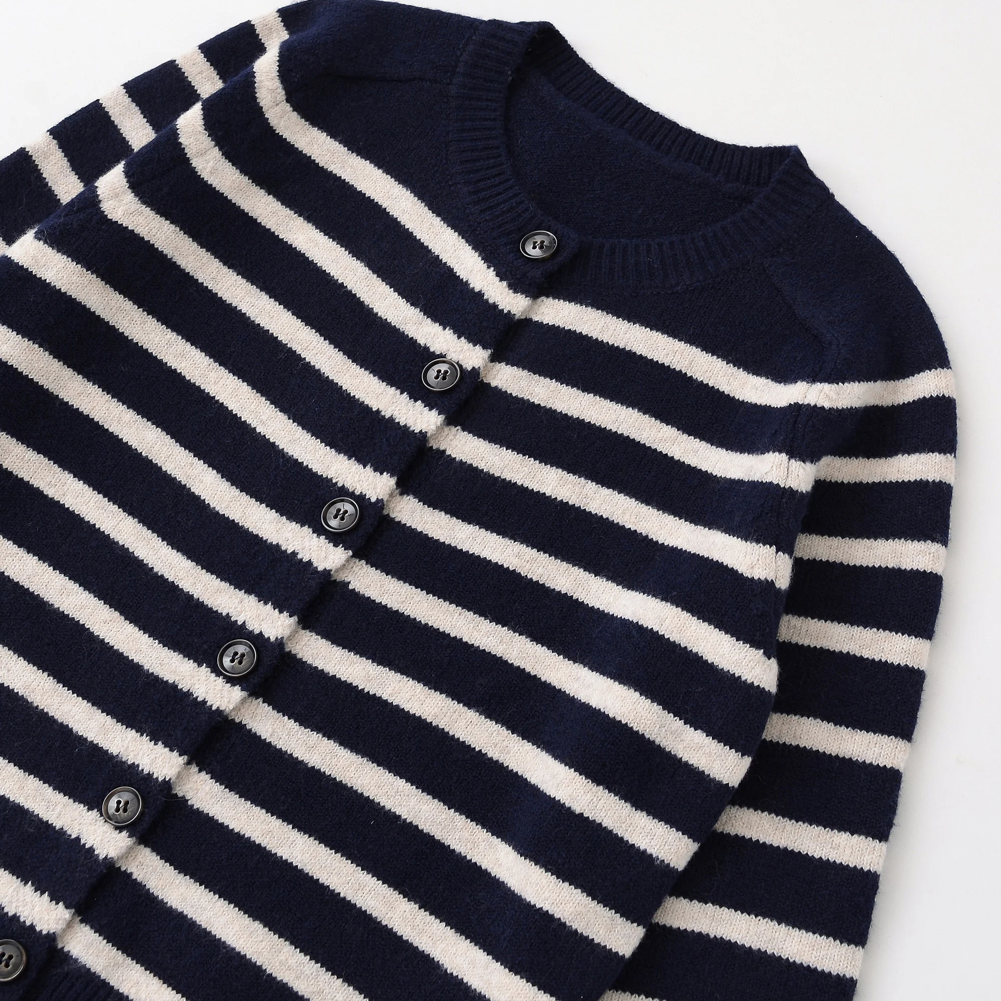 Faionable malha listra redonda ne casaco feminino fibra de poliéster longo sve comprimento regular cardigan sle outono nova chegada