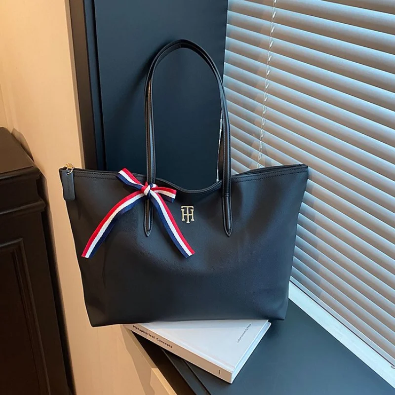 Fashionable Luxury Vintage Handbag With Unique Letter Logo And Large Capacity For Casual Women's Leisure