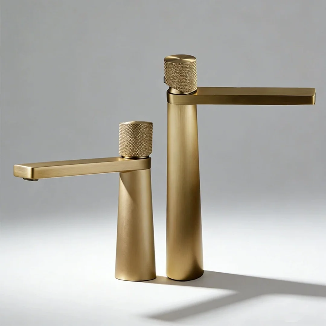 

Antique Bronze Bathroom Faucet Brass Lavotory Faucet Basin Faucet Hot and Cold Waterfall Faucet Hot and Cold Sink faucet