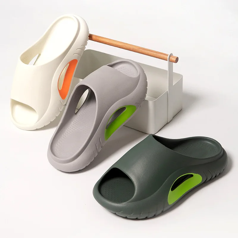Sandales compensées d'été pour hommes Comwarm avec semelle EVA, confortables pour la plage, le bain et les activités de plein air_voghion.com