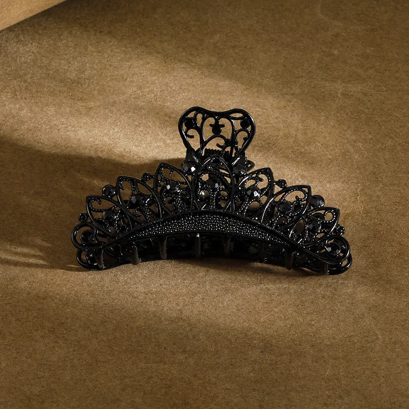 Vintage Black Crown Claw Clip Elegant Metal Hollow Hair Barrette Geometric Ponytail Holder Fashion Womens Styling Accessory