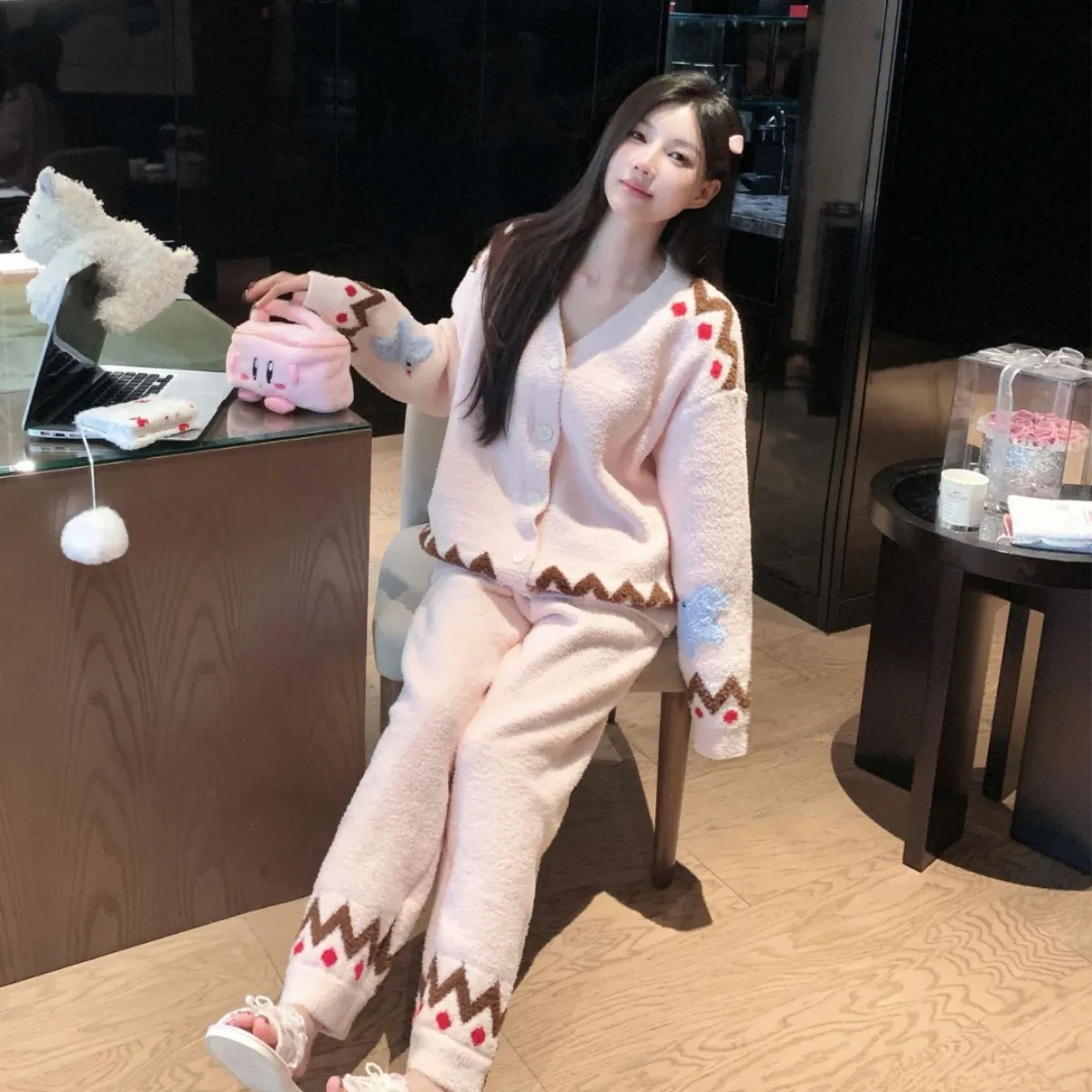 Simple Korean Sweet and Cute Autumn and Winter New Women's Half Velvet Pajamas Home Clothes Thick Warm Lazy Pajamas