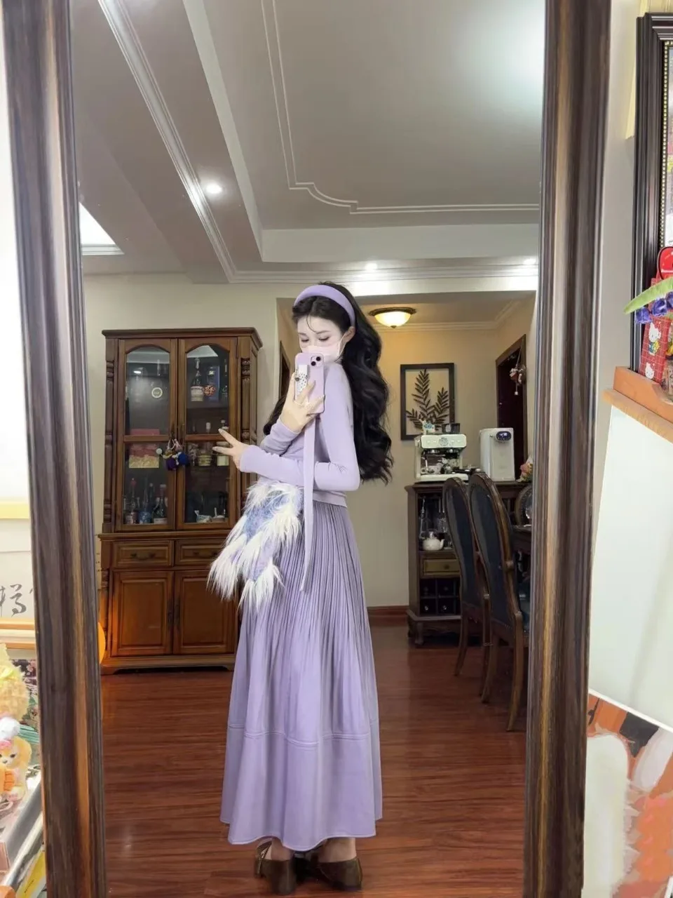 ชุดเซ็ตสองชิ้นสำหรับผู้หญิง ฤดูใบไม้ร่วง 2025 เสื้อยืดแขนยาวเอวสูง กระโปรงพลีท สวมใส่สบาย เหมาะสำหรับการเดินทาง...