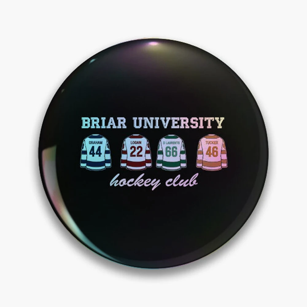 Briar University Hockey Club, Romance Reader, Off Campus Series Pin Holographic Star Heart Pin Brooches Laminated Button Fashion