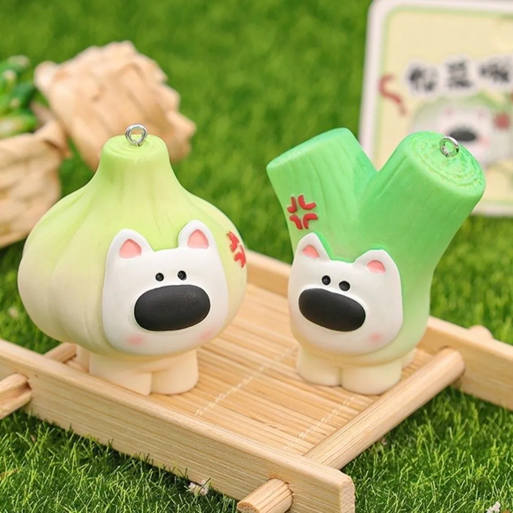 Fashion Bag Hanging Scallion Keychain Ornaments Creative Garlic Dog Pendant Resin Bell Car Key Ring Key Decor