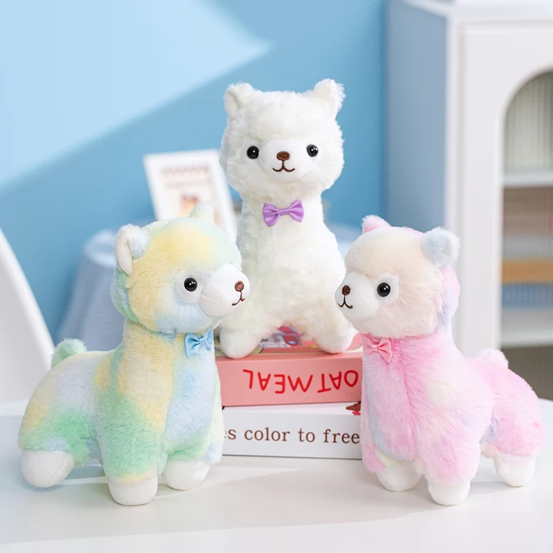 Nouveau jouet en peluche d'alpaga coloré, poupée en peluche d'alpaga de dessin animé, belle Figurine en peluche d'alpaga douce, cadeau d'anniversaire et de noël
