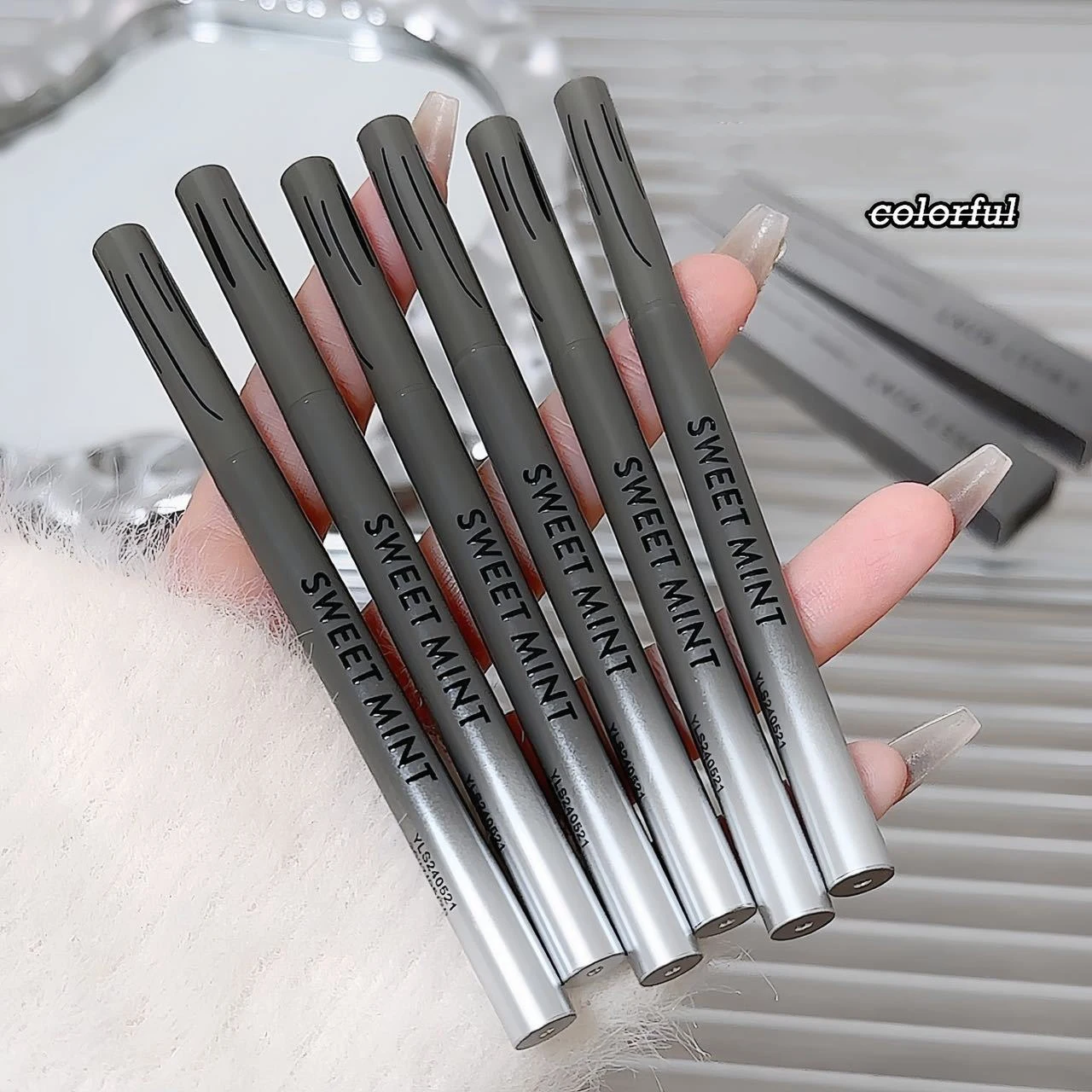 Delineador de olhos sedoso de longa duração, caneta delineadora natural fosca vinho tinto, fácil de colorir, à prova d'água, maquiagem para os olhos, cosméticos