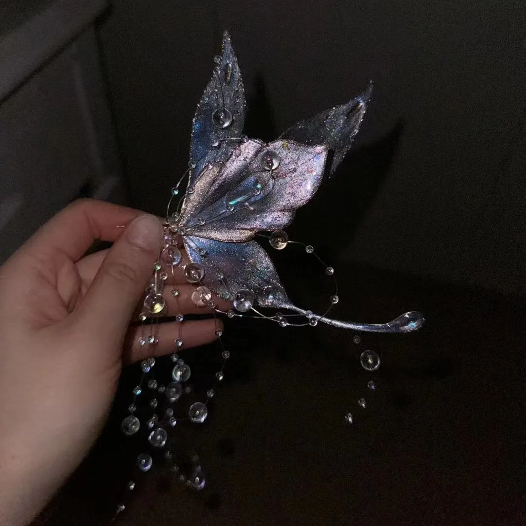 Fashionable retro Hong Kong style bright colored butterfly hairpin, trendy, luxurious, high-end, U-shaped hairpin, sweet