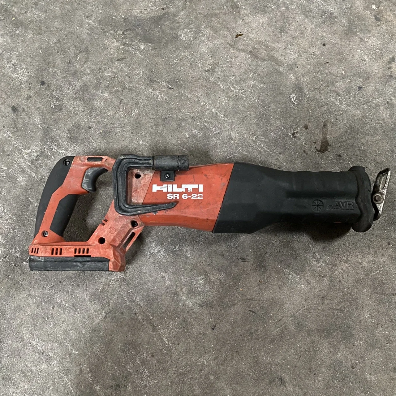 Hilti NURON SR 6-22-Volt Lithium-Ion Cordless Reciprocating Saw with Brushless Motor second-hand body only