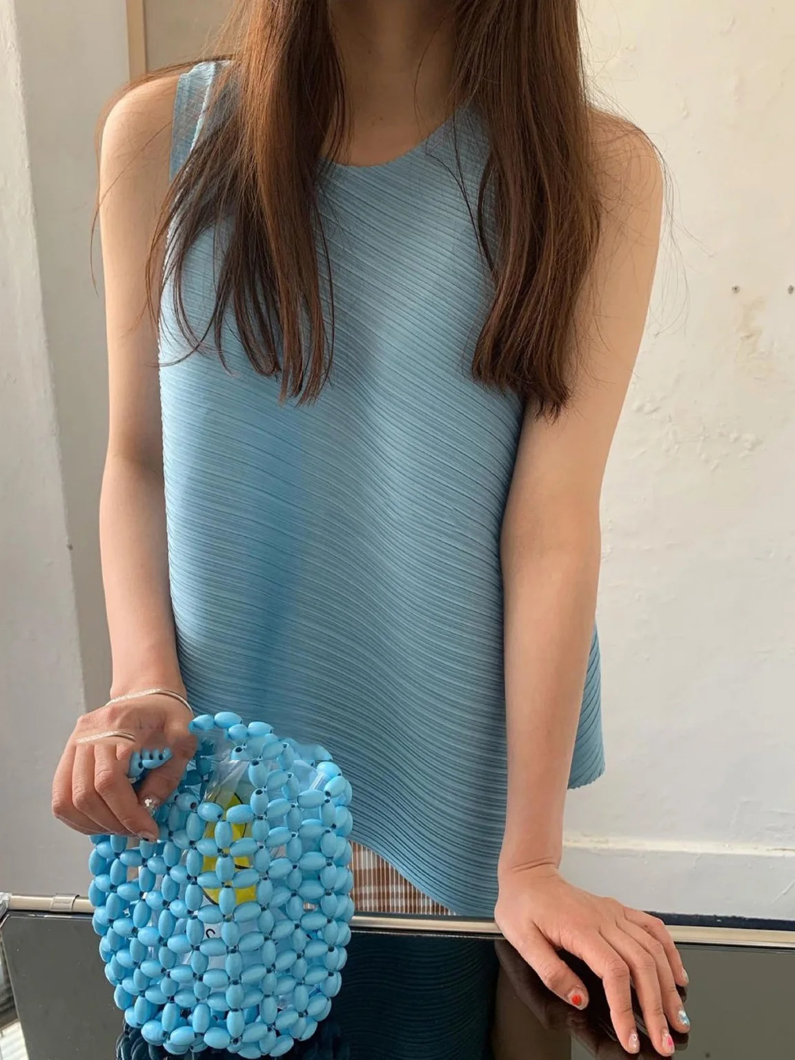 우아한 루즈핏 민소매 셔츠 여성 패션 캐주얼 통기성 좋은 레귤러 길이 라운드넥 단색 프렌치 스타일 베스트 탑