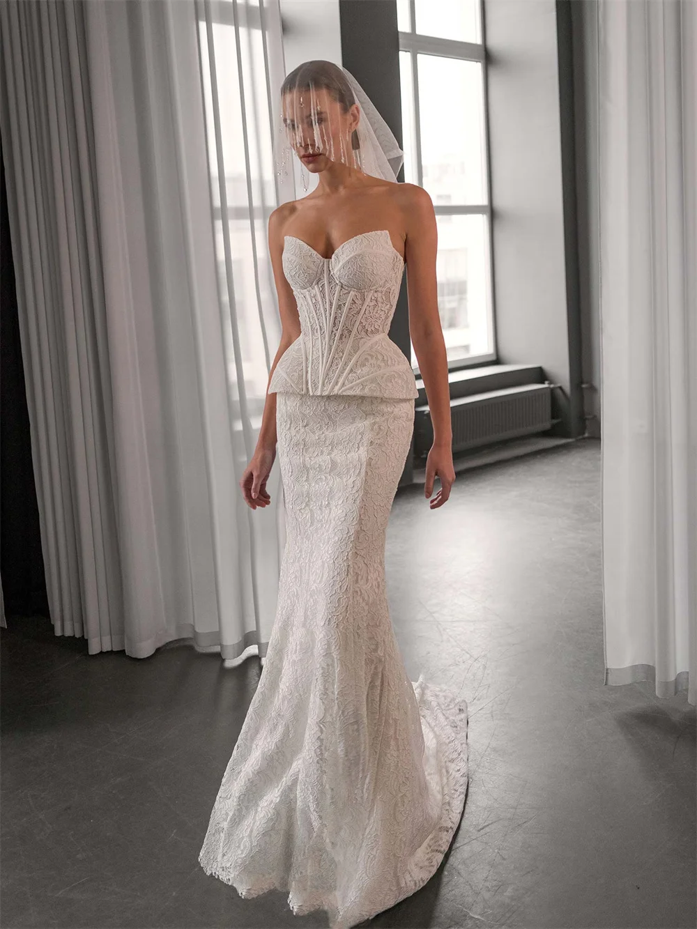 京都カスタムオフホワイトレースウェディングドレスホルターネックロングスリーブジップvestidos de noivaマーメイドイブニングドレス2025