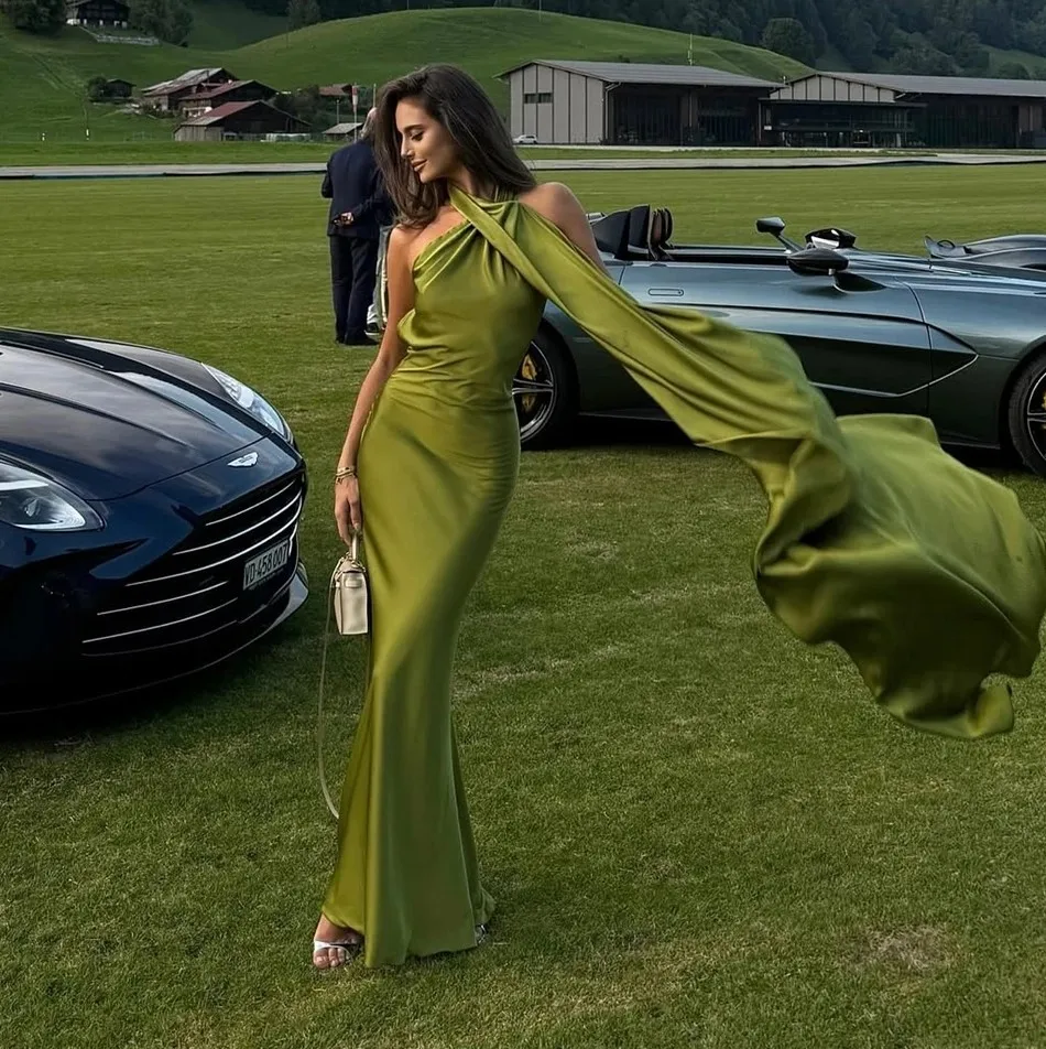 فستان مثير للحفلات المسائية باللون الأخضر مع رسن بدون ظهر من الساتان حورية البحر طويل للحفلات الراقصة الرسمية لعيد الميلاد رداء السهرة