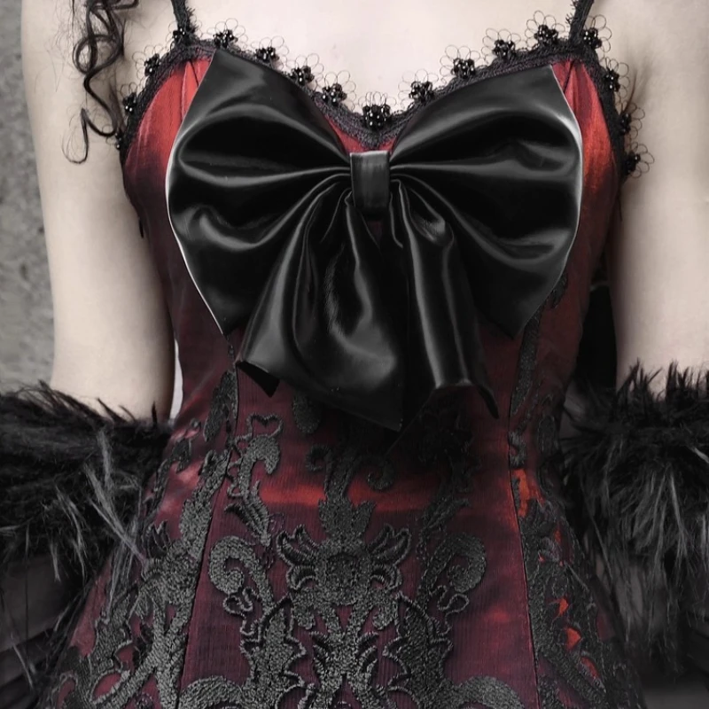 オリジナルデザインのクリスマスドレスの女性の蝶ネクタイスリムストラップハロウィンドレス女性の夏のゴシック黒赤パーティーカーニバルドレス