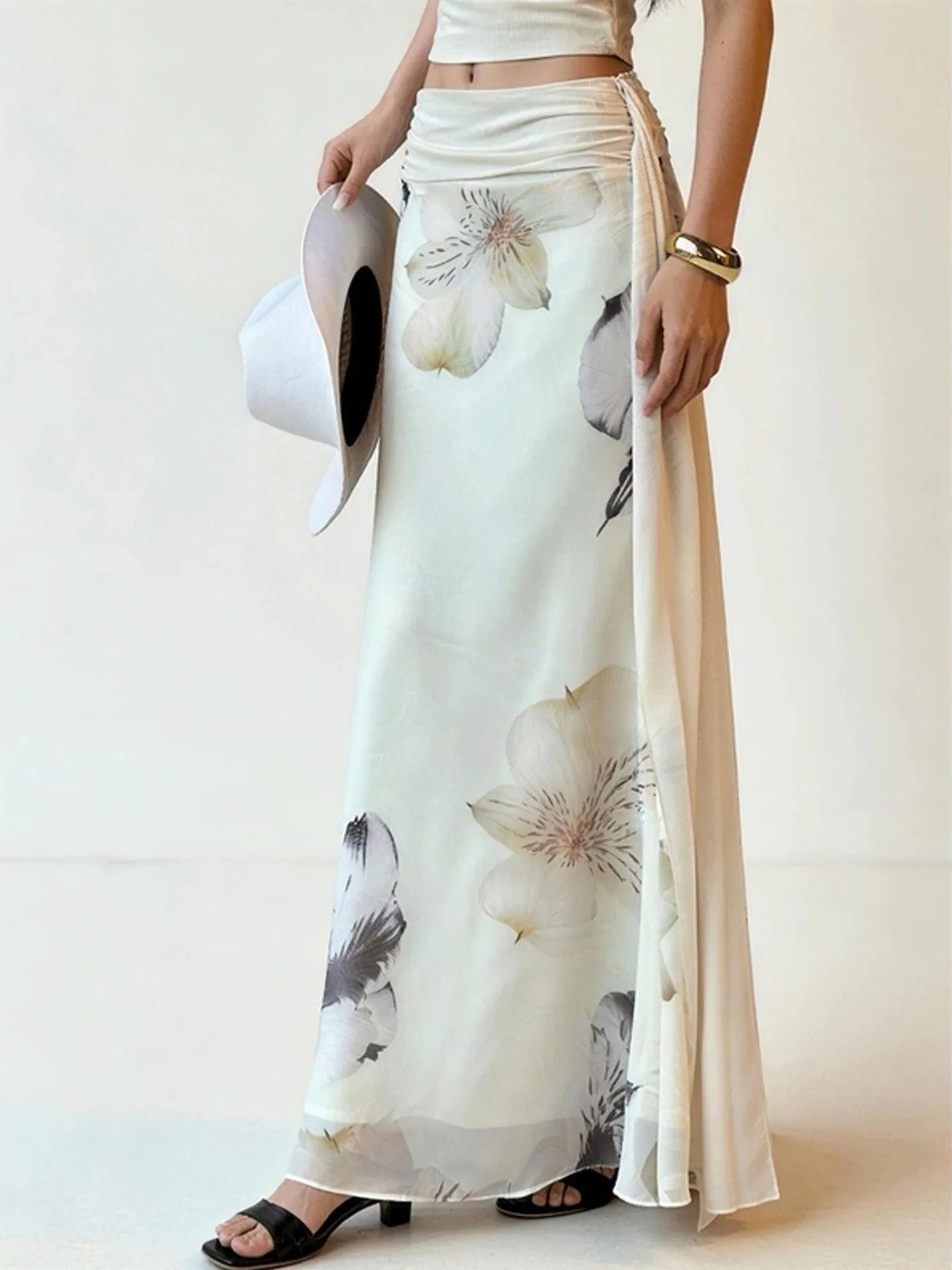 New Chinese Style White Floral Asymmetrical Long Skirt Women's Autumn New Holiday Elegant Unique Beautiful Design Half-length...