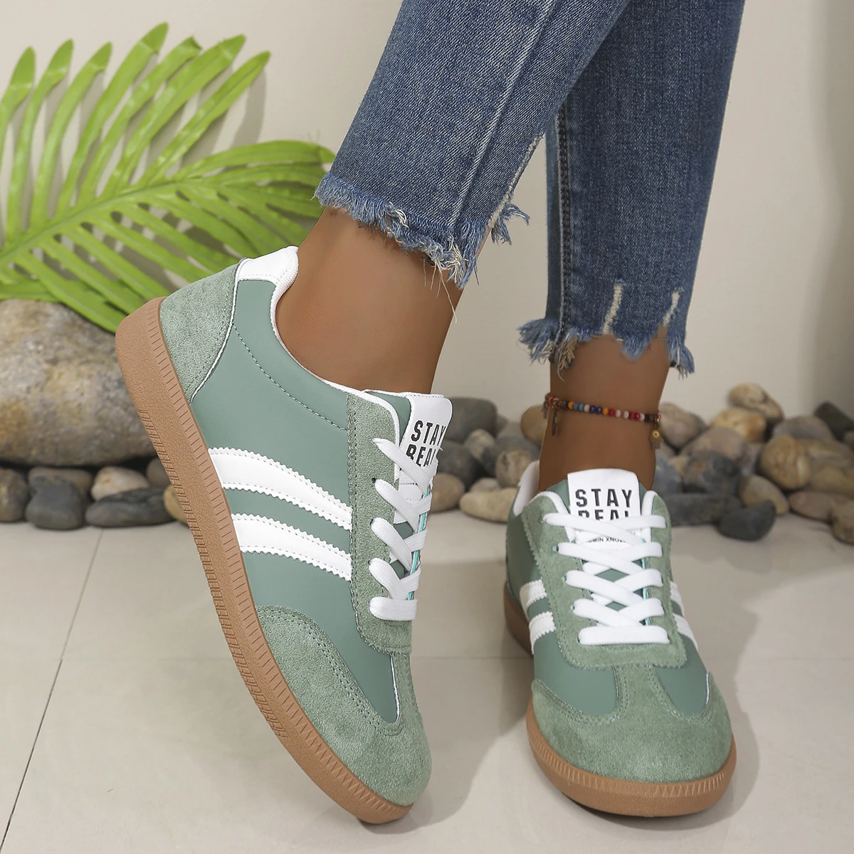 Women Retro Striped Sneakers, Lace Up Low Top Casual Footwear, Fashion Daily Walking Trendy Training Shoes