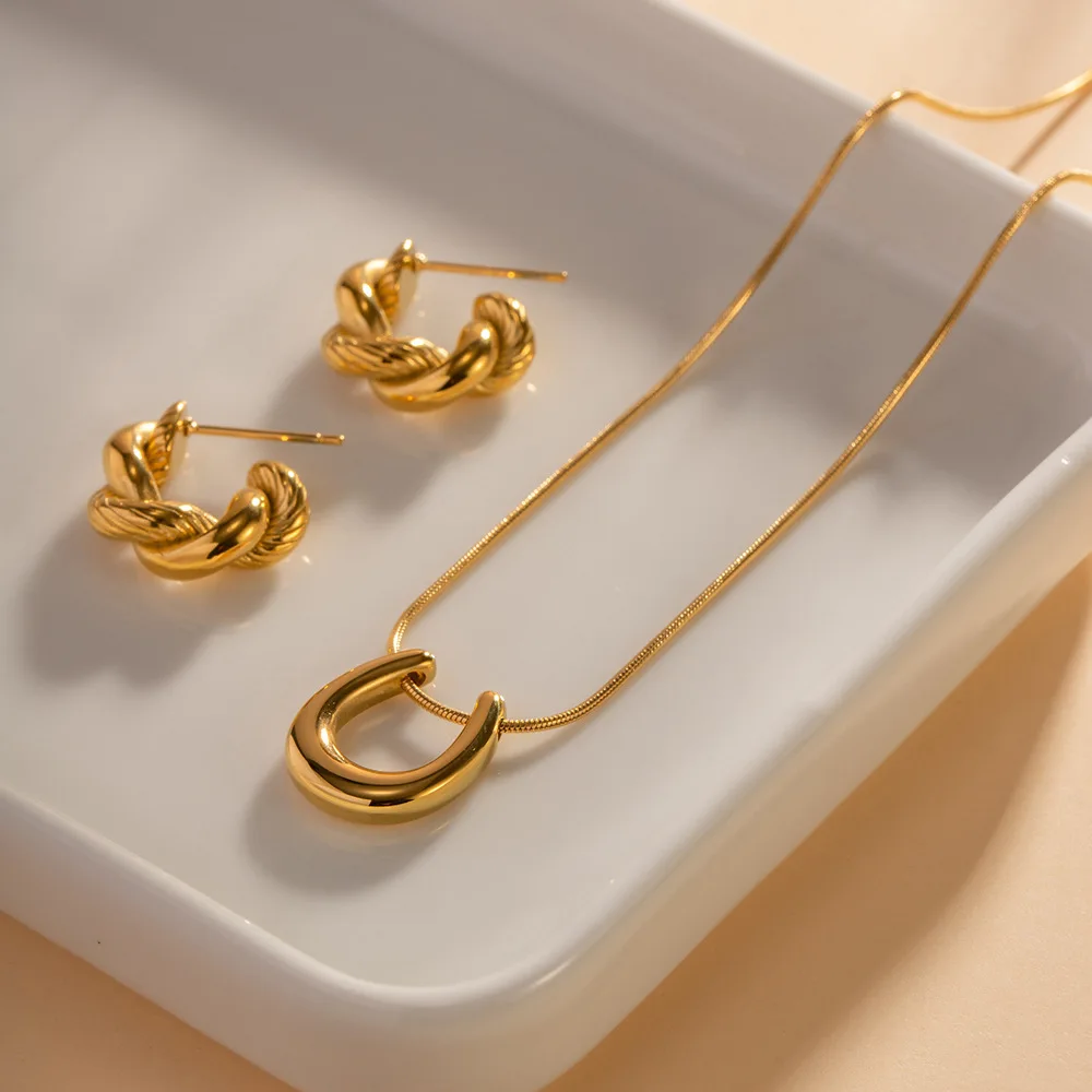 Yori Stainless Steel Chain U-Shaped Pendant Necklace Waterproof Trendy Necklace 18 K Metal Collar ожерелье Gift