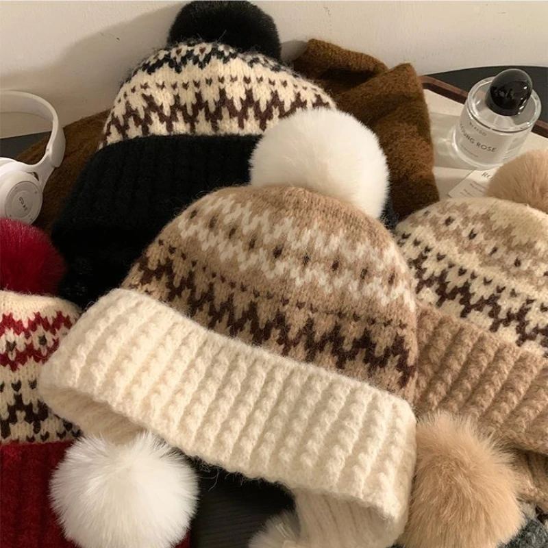 Berretto in maglia Fair Isle - Modello nordico con fodera termica e paraorecchie, cappello invernale slouchy per donna Natale