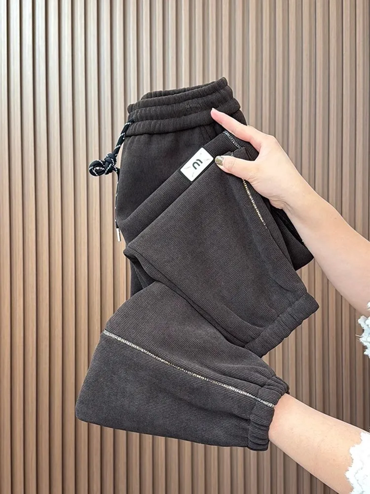 Spodnie Chenille Hallen 2025 Zima Nowe Aksamitne Grube Casualowe Spodnie Damskie Moda Y2k Luźne Plus Size Spodnie Dresowe Krótkie Spodnie