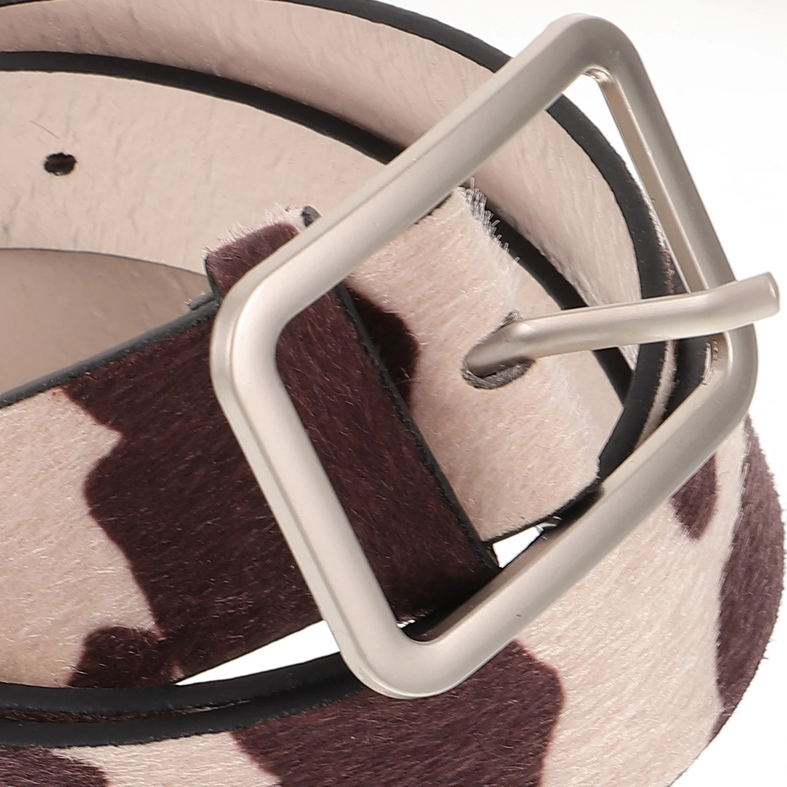 Рисунок 2 - Женские ремни в стиле вестерн из искусственной кожи