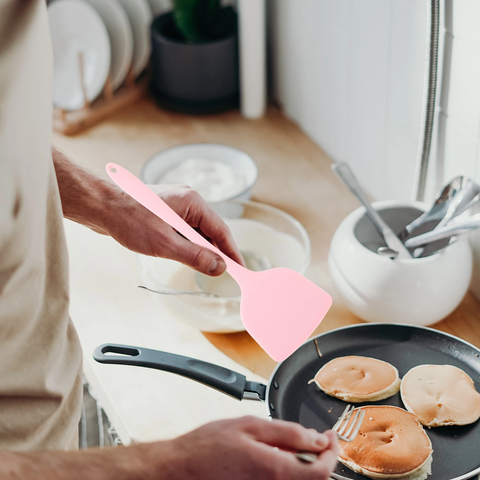 

2pcs Silicone Spatulas Non-Stick Turners Kitchen Tools Hanging Design Assorted Colors Home Use Gift Cooking Tool