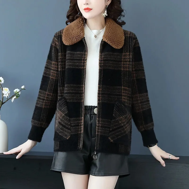 Autumn Winter Short Thick Mother's Coat Plaid Fur Collar Jacket