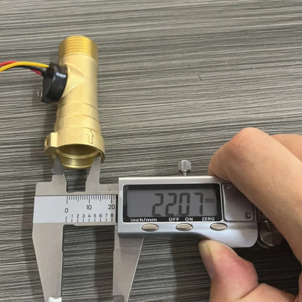 Copper-Bodied Electronic Flow Meter Sensor for Water Management Systems Compatible with Gas Water Heaters 1-30 L/min