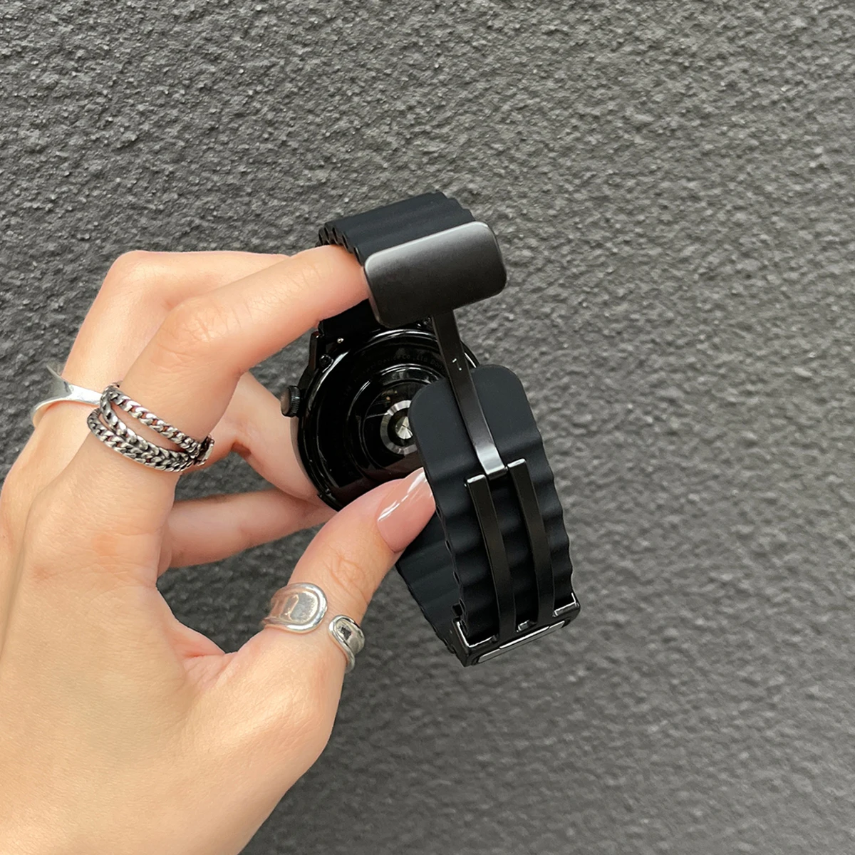 22 ミリメートル 20 ミリメートルオーシャンシリコンストラップサムスンギャラクシーウォッチ 7 6 5 4 40 ミリメートル/44 ミリメートル磁気バンドギャラクシーウォッチ 6 クラシック 43 ミリメートル 47 ミリメートル